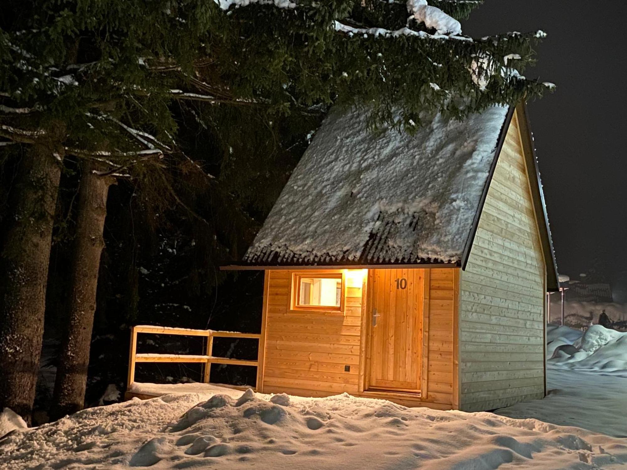 Camping Zelezna Ruda Bagian luar foto